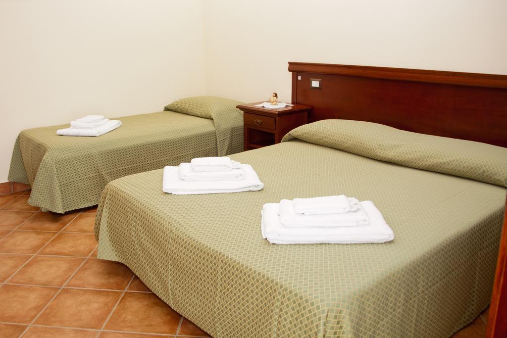 Agriturismo Valle Dell'Etna Roccella Valdemone Phòng bức ảnh
