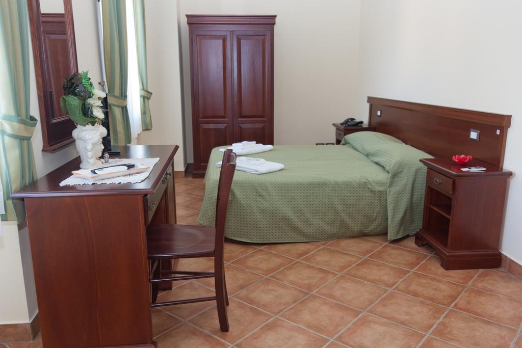 Agriturismo Valle Dell'Etna Roccella Valdemone Phòng bức ảnh