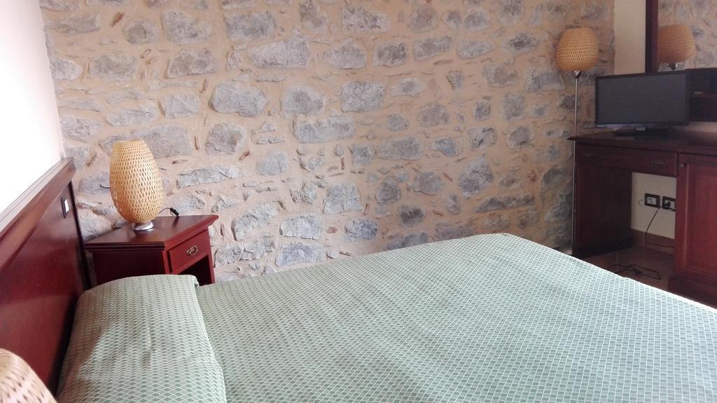 Agriturismo Valle Dell'Etna Roccella Valdemone Ngoại thất bức ảnh